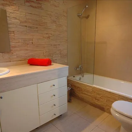 In Playa Blanca Sleeps 4 Includes Swimming Pool Air Con And Wifi 2 *